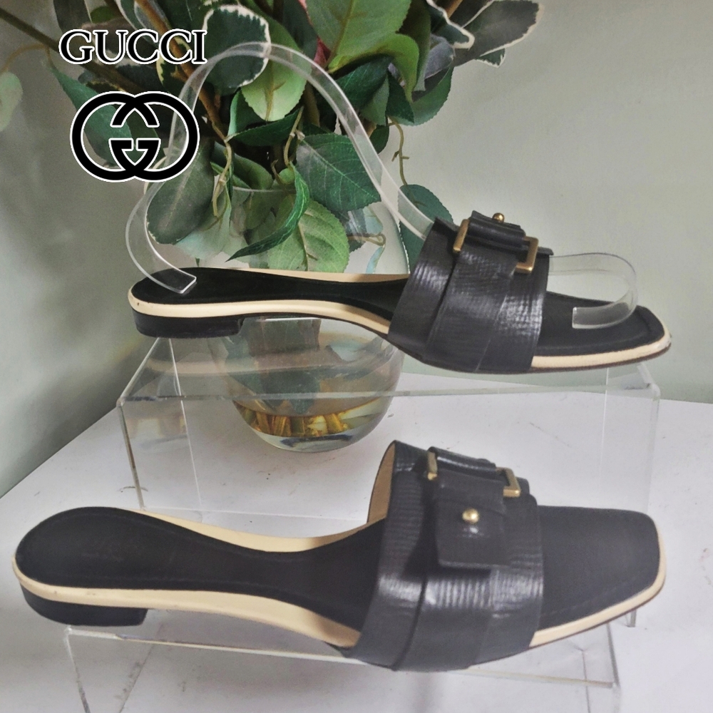 Gucci Slides Womens Size 8.5 B Embossed Leather Buckle Sandals Italy Shoes - Picture 2 of 16
